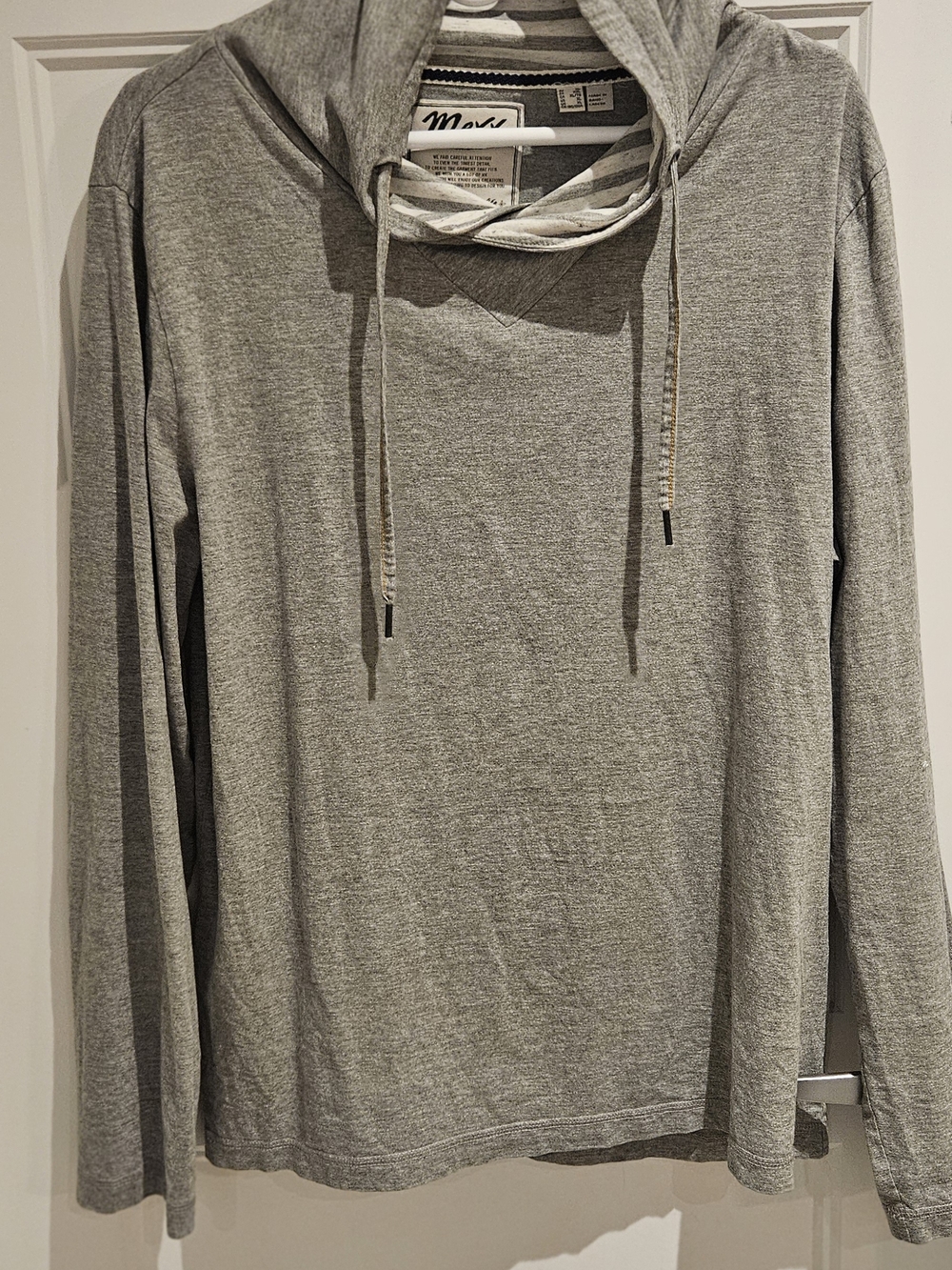 💝2/$10💝Mexx Women's Gray Hooded Long-Sleeve Sweatshirt